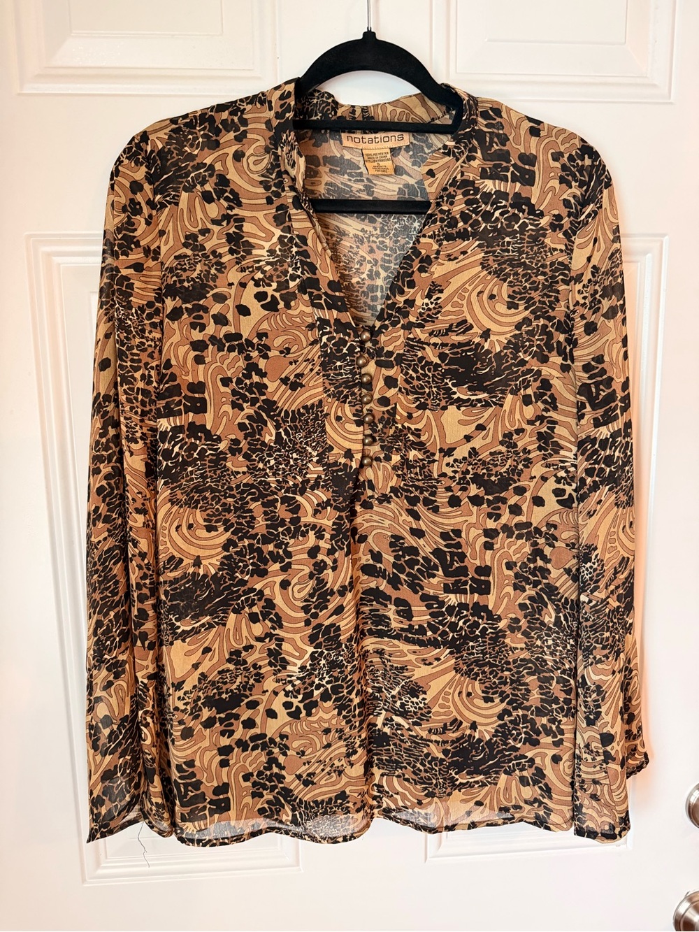 Notations Women's Tan and Black Printed Button-Front Blouse